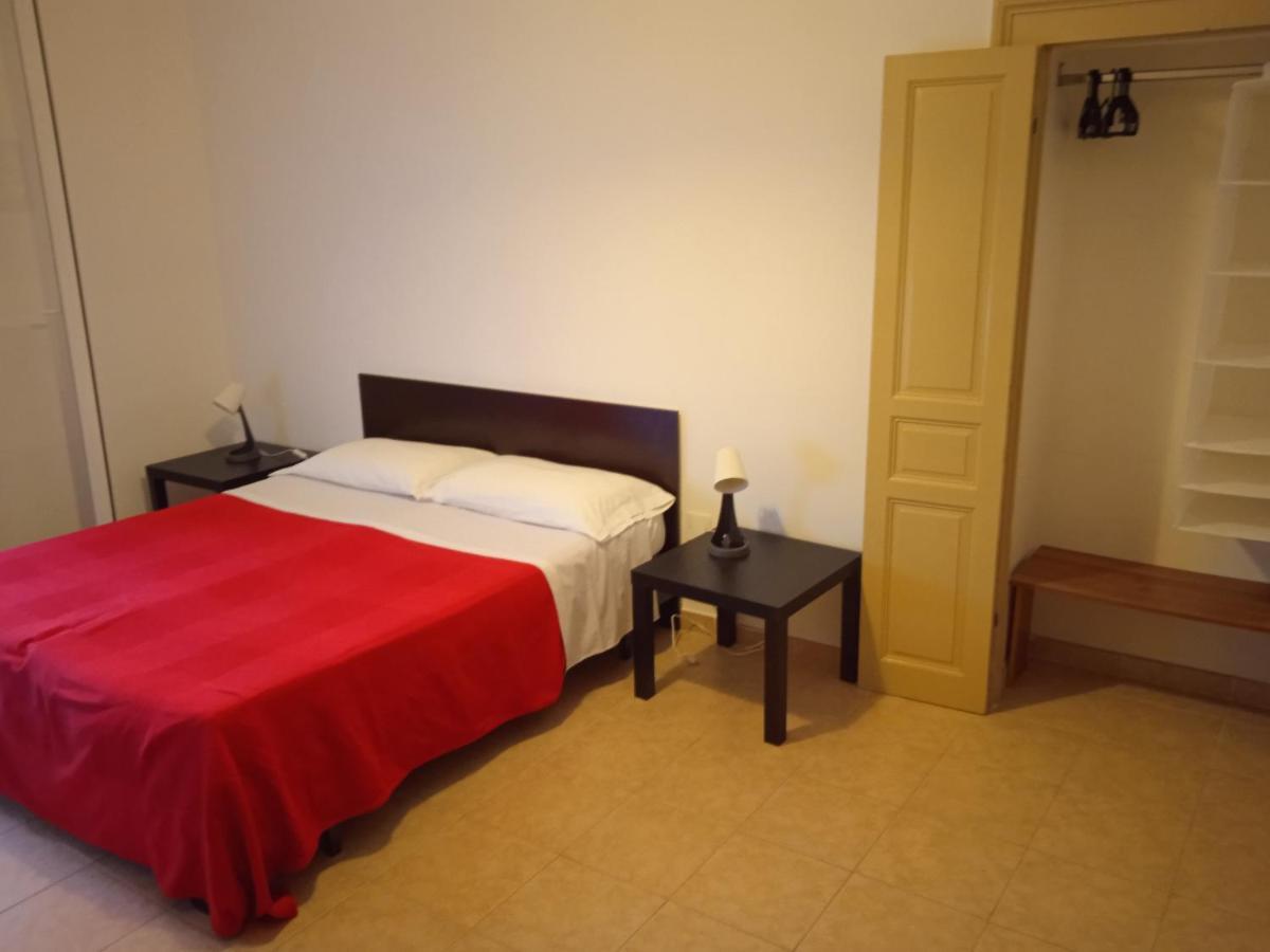 B&B Caravaggio Only 200 Metres From Ortigia Syrakusa Exteriör bild